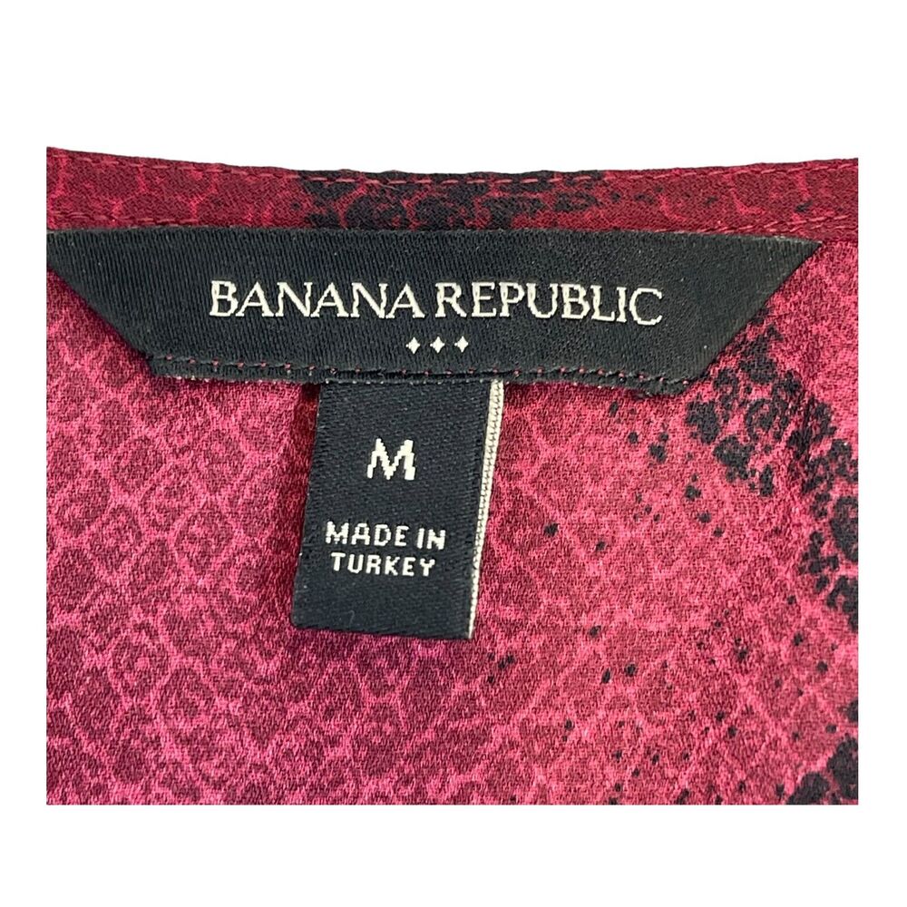 Banana Republic Blouse Top Women's Medium Red Snakeskin Dolman Sleeve Pullover - Picture 2 of 6